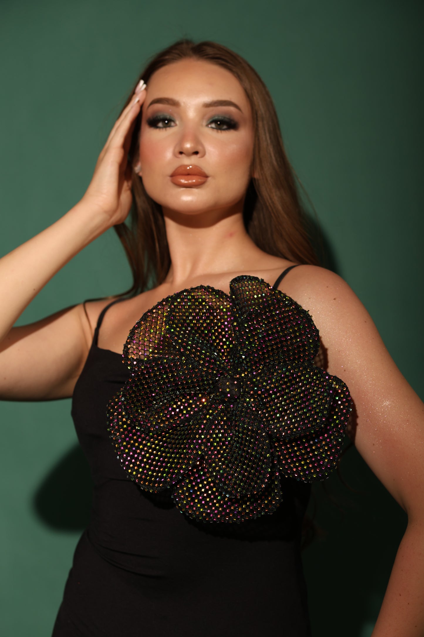 Colored detachable flower