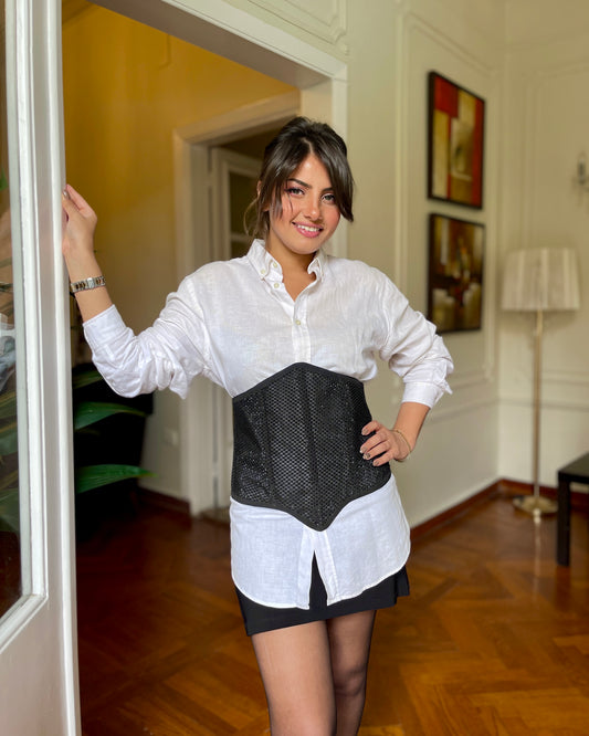 Black corset belt with adjustable straps