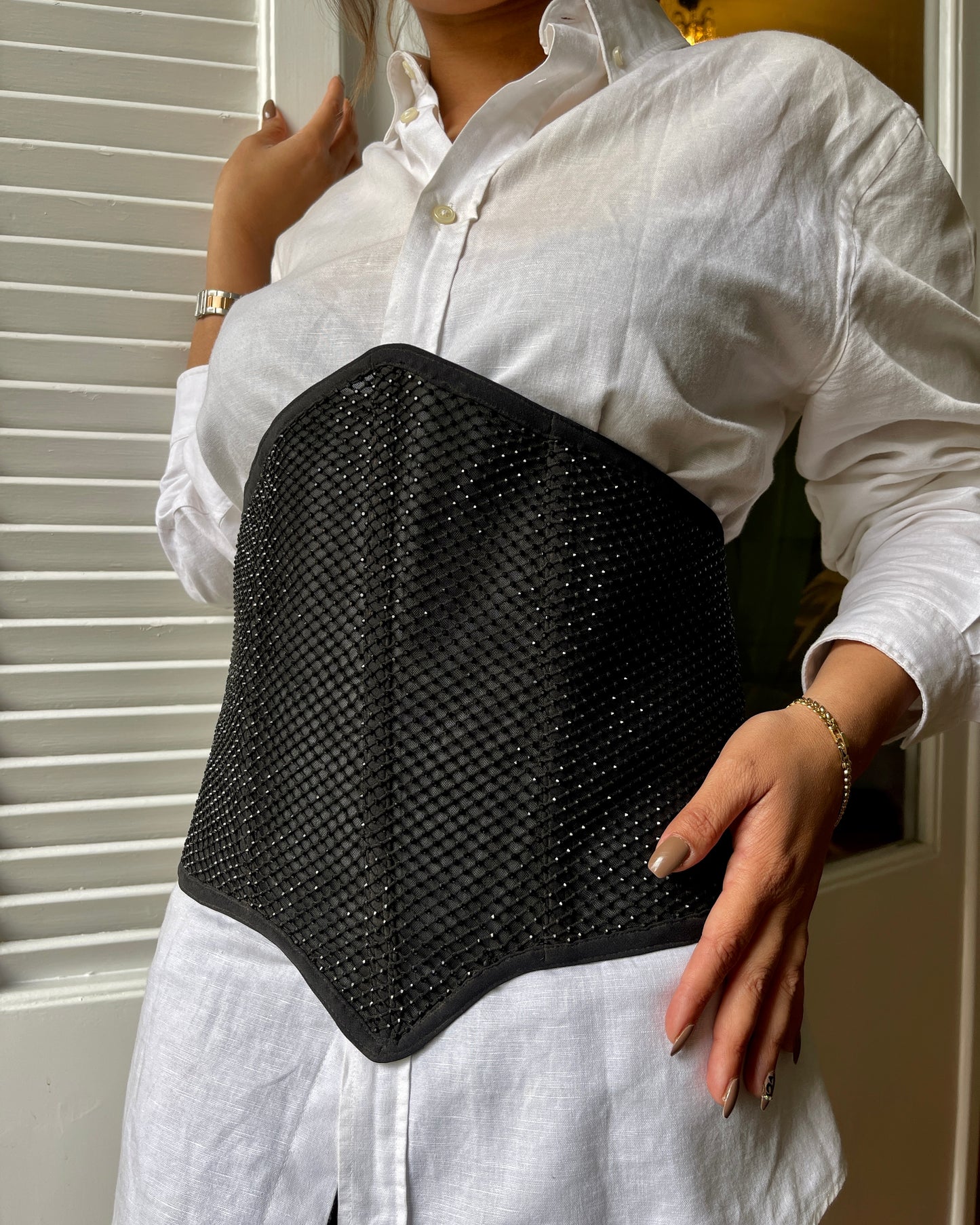 Black corset belt with adjustable straps