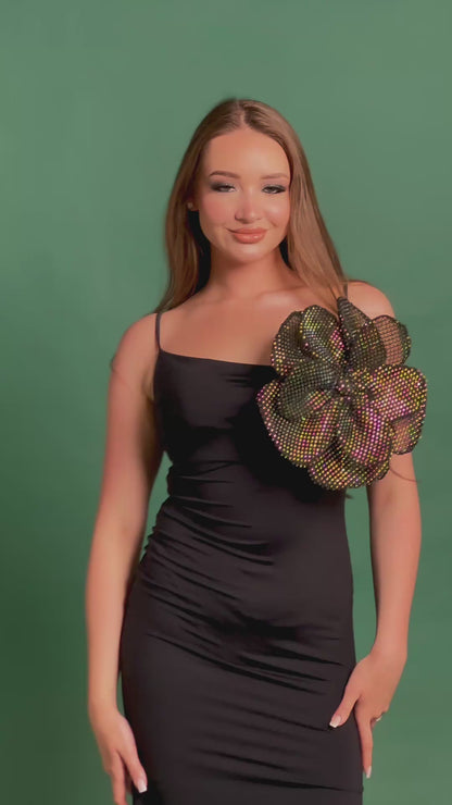 Colored detachable flower